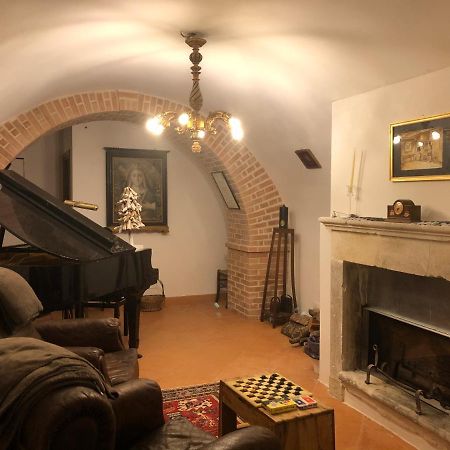 Visione Via Peltuino 19 Apartment Prata d'Ansidonia ภายนอก รูปภาพ